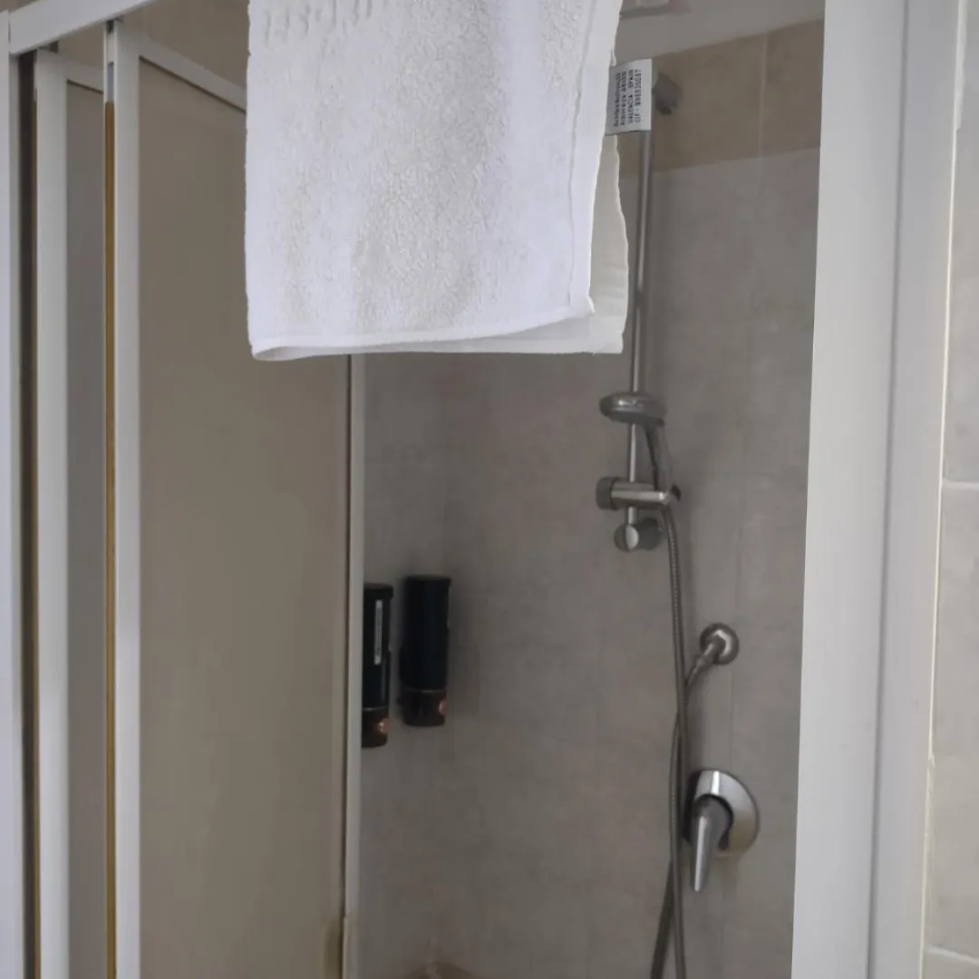 Holidays At The Dock - Fiumicino Airport Apartment