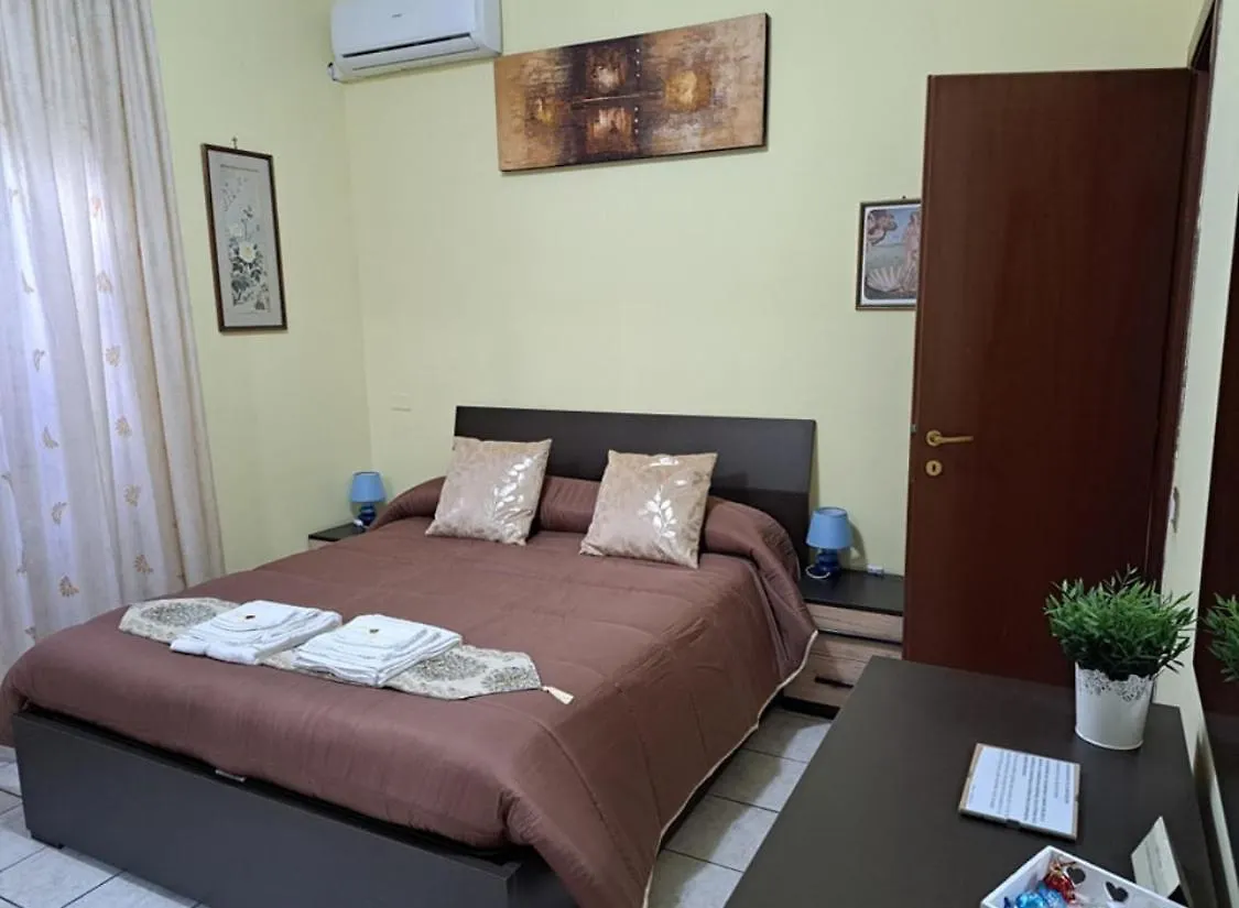 Holidays At The Dock - Fiumicino Airport Apartment